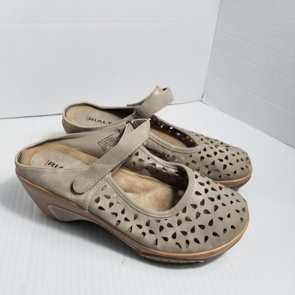 RIALTO WOMAN'S HEELED CLOGS SIZE 7.5